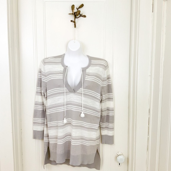 LOFT Long sleeve lightweight sweater with tassels - Picture 1 of 3